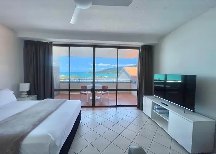 Ocean View 33A Studio Pool Ocean View Wifi